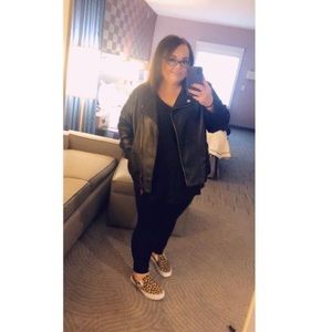 Meet your Posher, Candace